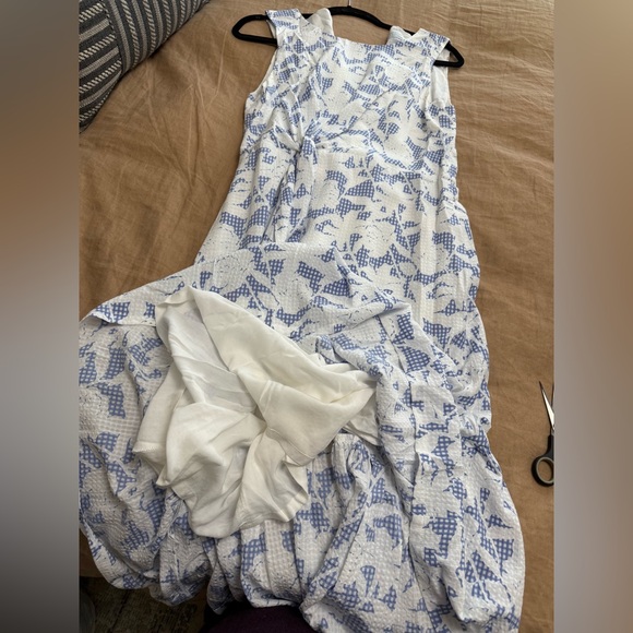 Vineyard Vines Sleeveless White and Blue Floral Tie-Front Midi Dress - Picture 8 of 11